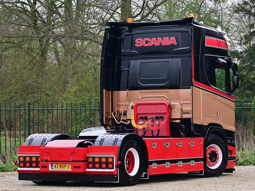 Tekno Tekno Scania NGR Highline 4x2 660 V8 BART SLUIJS TRANSPORT