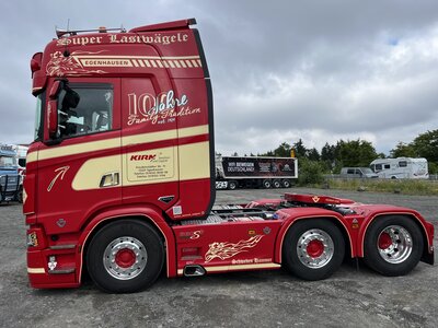 Tekno Tekno Scania Next Gen S Highline with 4-axle curtainside trailer KIRN SPEDITION