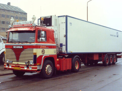 WSI WSI Scania 1-serie 4x2 with 3-axle classic reefer trailer MATHIAS J. BRAM