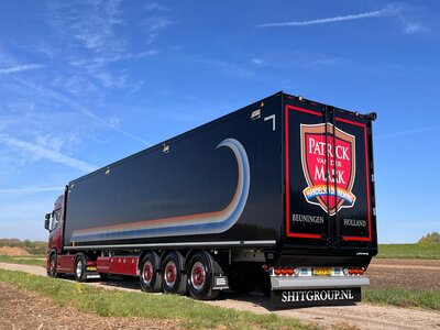 Tekno Tekno Scania NGR Highline4x2  with 3-axle walkingfloor trailer PATRICK VAN DER MARK