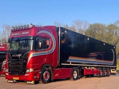 Tekno Tekno Scania NGR Highline4x2  with 3-axle walkingfloor trailer PATRICK VAN DER MARK