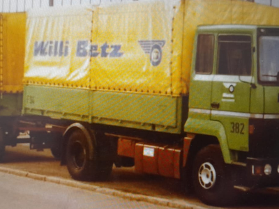 Tekno Tekno Ford Transcontinental 4x2 motorwagen met huif aanhanger WILLI BETZ