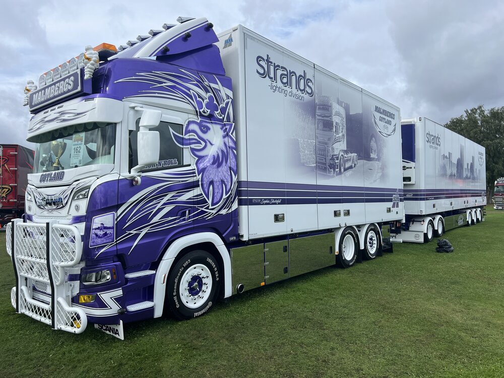 Tekno Tekno Scania Next Gen R-serie Zweedse 24m combinatie MALMBERGS