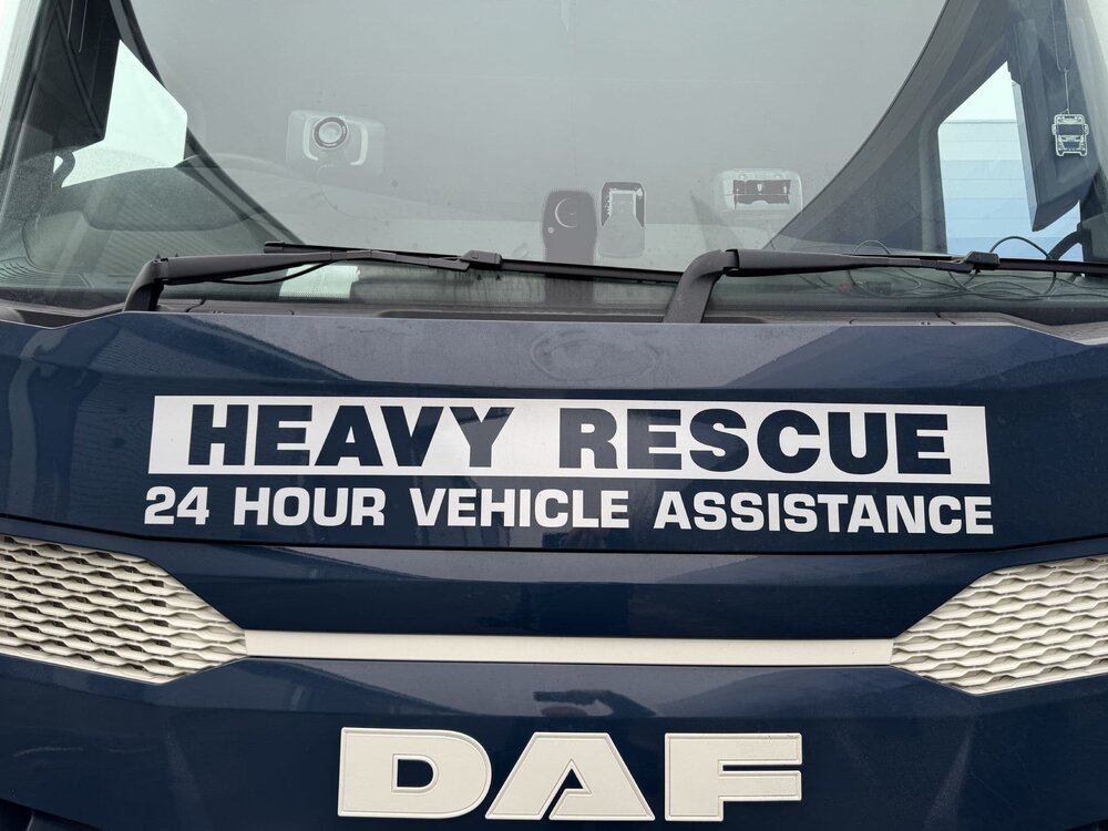 WSI WSI DAF XG 6X2 Falkom wrecker CMG Newport Pagnell England