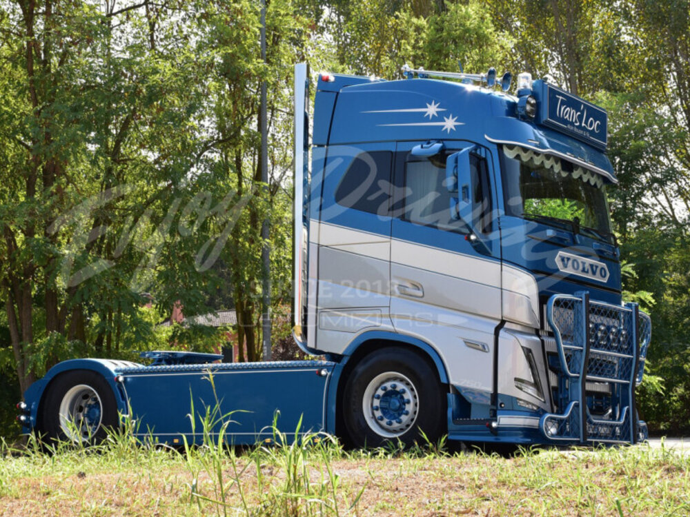 WSI WSI Volvo FH5 Globetrotter 4x2 TRANS'LOC
