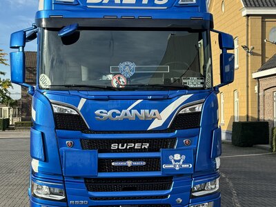 Tekno Tekno Scania Next Gen R530 motorwagen met NCH en widespread container aanhanger BAETS