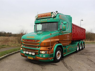Tekno Tekno Scania Torpedo Highline 8x4 hooklift riged truck with trailer KILDEBRONDE TRANSPORT