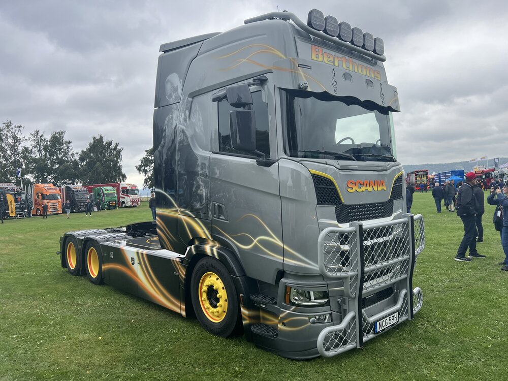 Tekno Tekno Scania Next Gen S-serie XXL (zamac) cabine BERTHONS