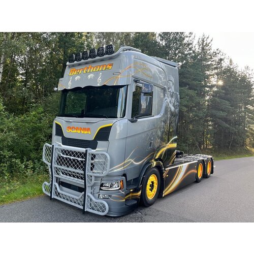 Tekno Tekno Scania Next Gen S-serie XXL (zamac) cabine BERTHONS Tekno Tekno Scania Next Gen S-serie XXL (zamac) cabine BERTHONS