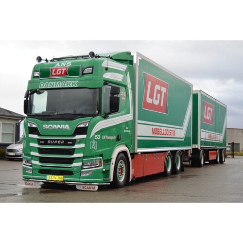 WSI WSI Scania R Highline motorwagen met 3-as oplegger LM TRANSPORT LGT WSI WSI Scania R Highline motorwagen met 3-as oplegger LM TRANSPORT LGT