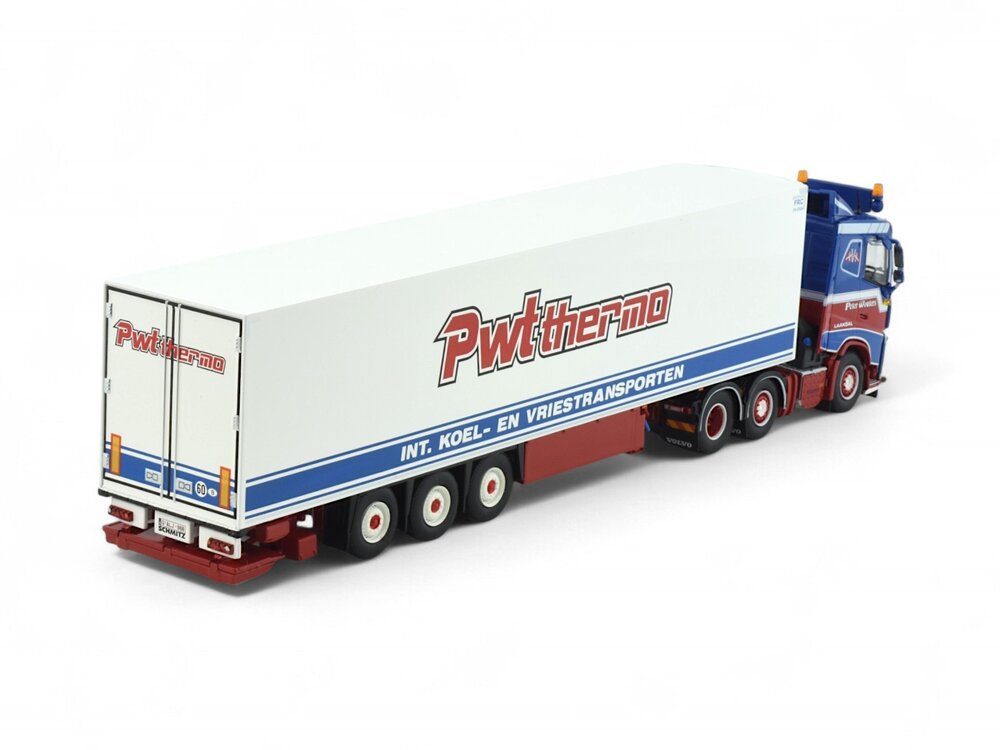 Tekno Tekno Volvo FH05 6x2 with 3-axle reefer trailer PETER WOUTERS / PWT Thermo