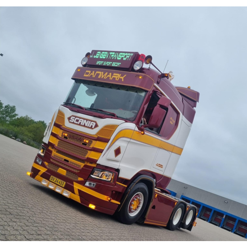 Tekno Tekno Scania Next Gen R-serie 6x2 J. JENSEN Tekno Tekno Scania Next Gen R-serie 6x2 J. JENSEN