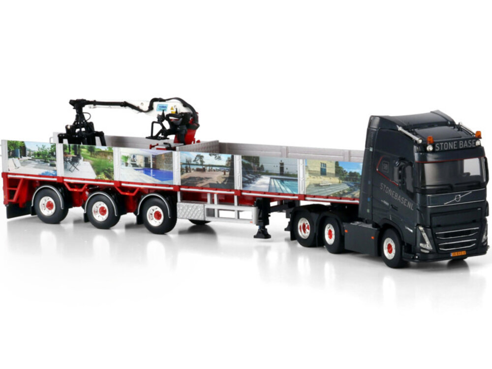 WSI WSI Volvo FH5 Globetrotter 6x2 with 3-axle brick trailer STONE BASE