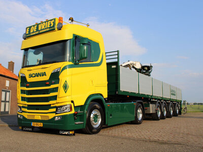 WSI WSI Scania S Normal 4x2 met 4-as stenen oplegger E. DE VRIES