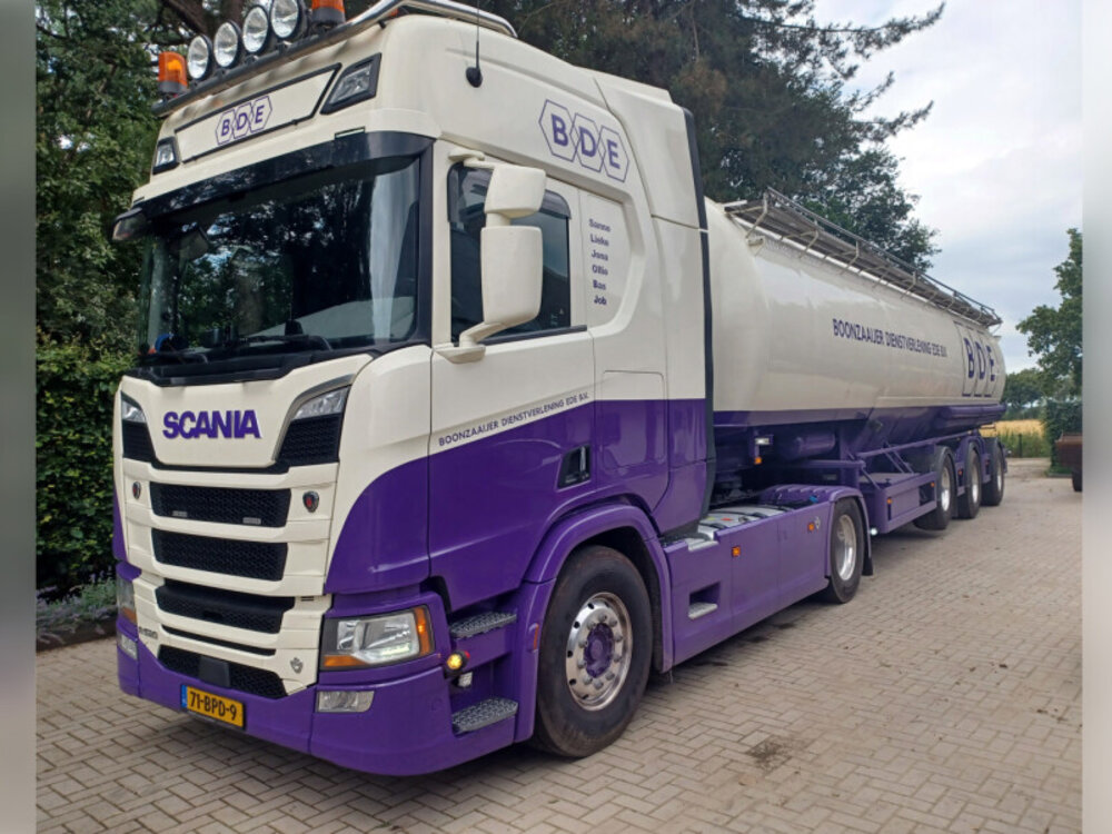 WSI WSI Scania R Highline 4x2 + 3-as diervoeding bulkoplegger BDE DIENSTVERLENING BV