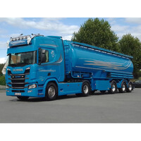 WSI Scania R-serie Next-Gen Super Highline 4x2 with 3-axle Welgro animalfeed bulk trailer VANNIEUWENHUYZE VERVOER