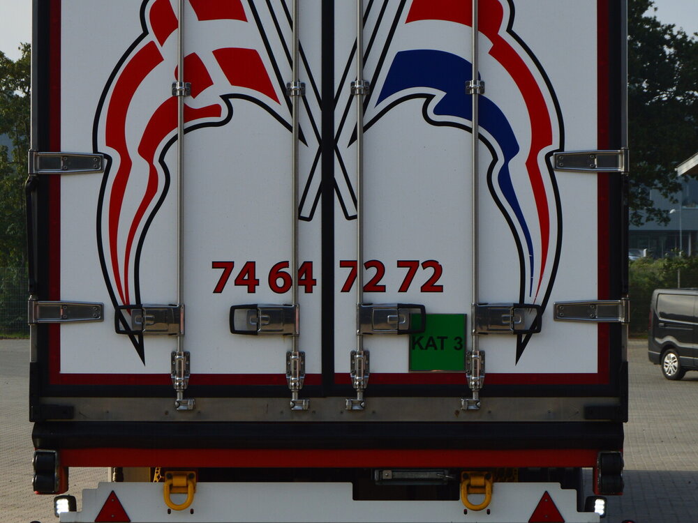 Tekno Scania Next Gen S-serie with 3-axle reefer trailer SEJER & SONNICHSEN
