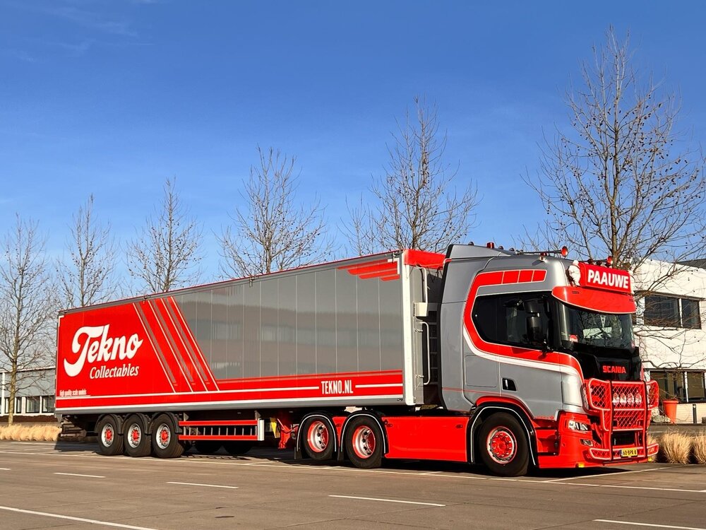 Tekno Tekno Scania Next Gen R650 6x2 with 3-axle Walkingfloor trailer PAAUWE TRANSPORT