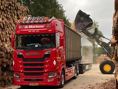 Tekno Tekno Scania Next Gen S-series hooklift  LZV combination MARTENS BV