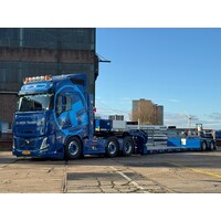 Tekno Volvo FH Aero 6x2 tractor with 2-axle Broshuis lowloader DE KREEK TRANSPORT