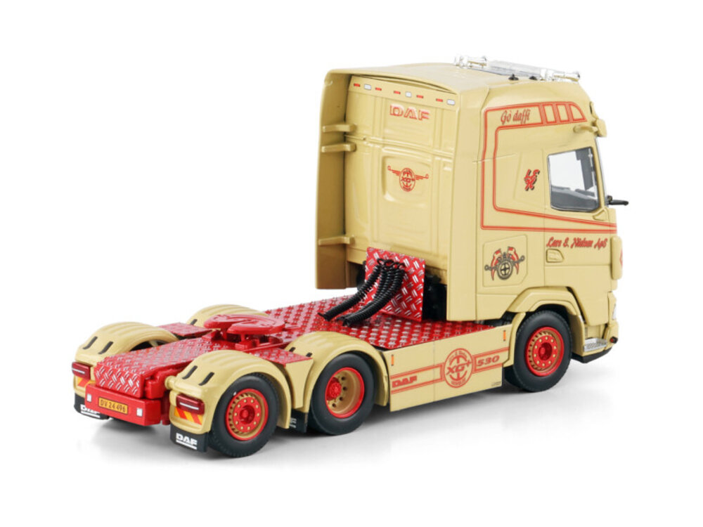 WSI WSI DAF XG+ 6x2 LARS E. NIELSEN