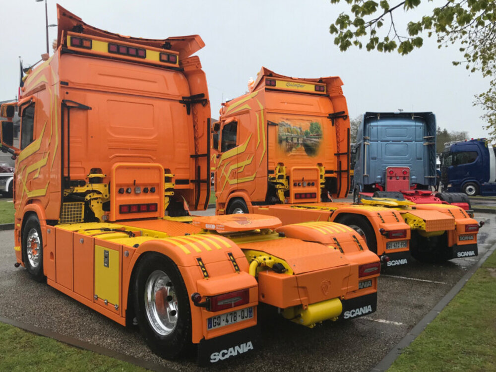 WSI WSI Scania S Normal 4x2 with 3-axle reefer trailer AURÉNICO