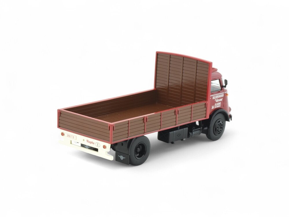 Tekno Tekno DAF 1600 with (resin) flatbed  DELEERSNIJDER