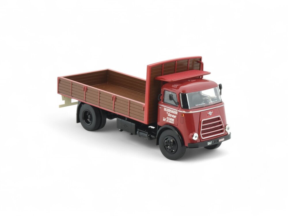 Tekno Tekno DAF 1600 with (resin) flatbed  DELEERSNIJDER