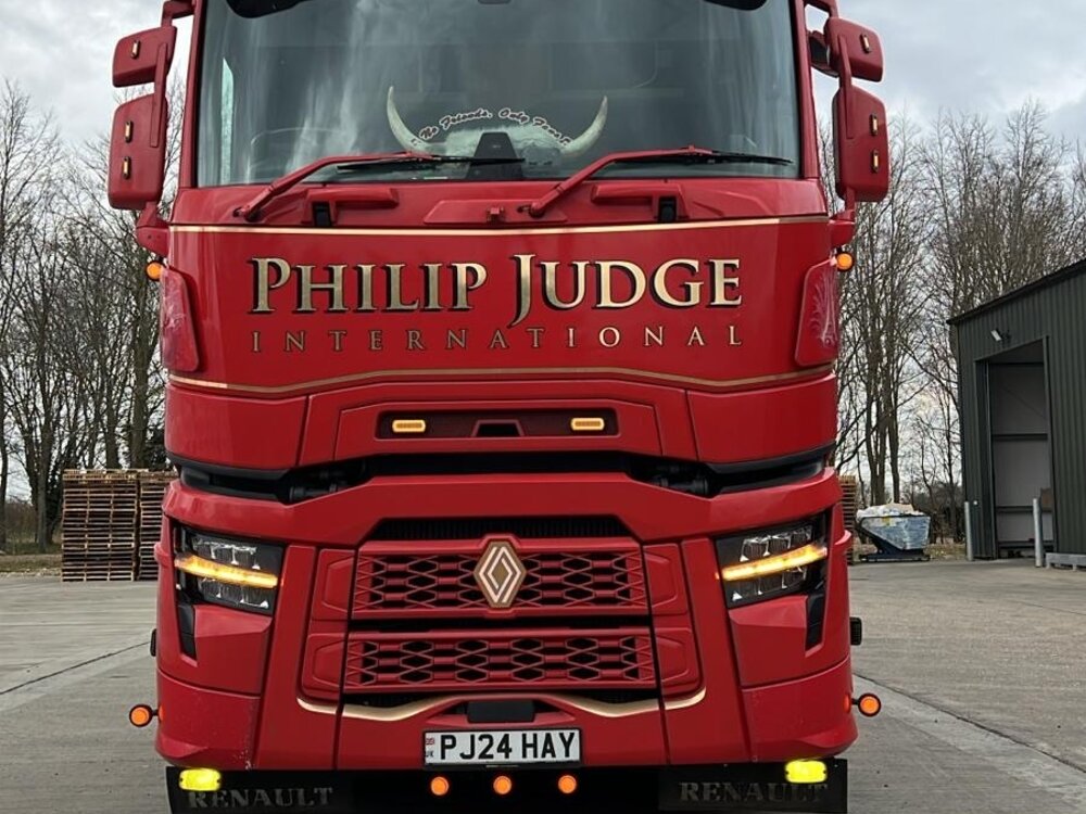 Tekno Tekno Renault T High vlakke motorwagen met 3-assige wipkar (incl. lading) PHILIPPE JUDGE