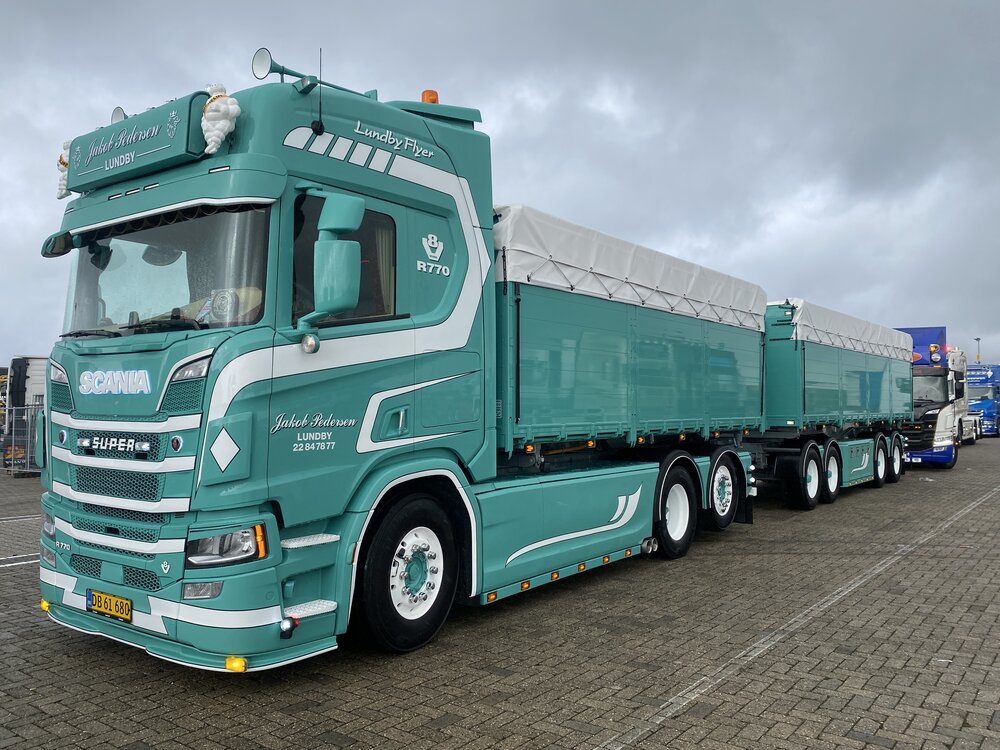Tekno Tekno Scania Next Gen R770 Highline motorwagen aanhanger met resin bakken JAKOB PEDERSEN