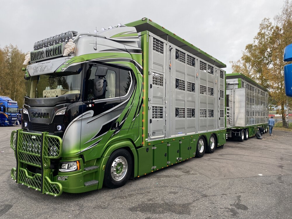 Tekno Tekno Scania Next Gen S-serie Highline Zweedse veecombi met resin opbouw ROINE HELENS