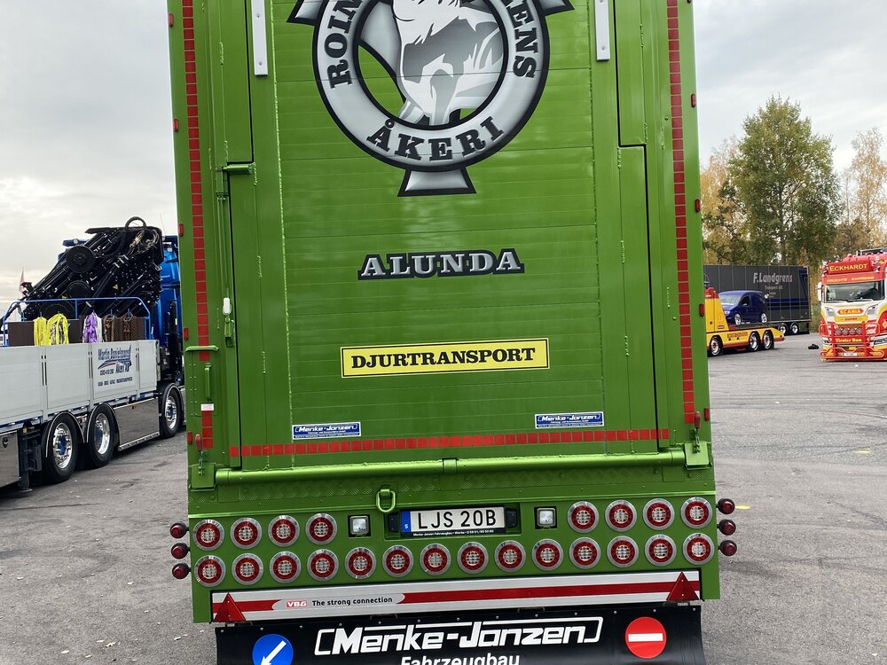 Tekno Tekno Scania Next Gen S-serie Highline Zweedse veecombi met resin opbouw ROINE HELENS