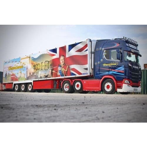 WSI WSI Scania S700 6x2 met 3-as koeloplegger HARRISONS PRESTON WSI WSI Scania S700 6x2 met 3-as koeloplegger HARRISONS PRESTON