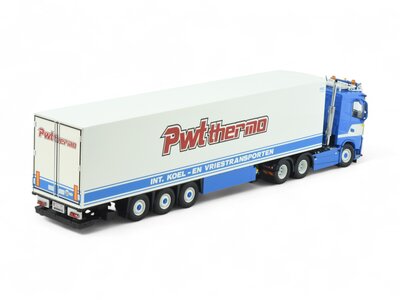 Tekno Tekno Volvo FH04 6x2 with 3-axle reefer trailer PETER WOUTERS / PWT Thermo