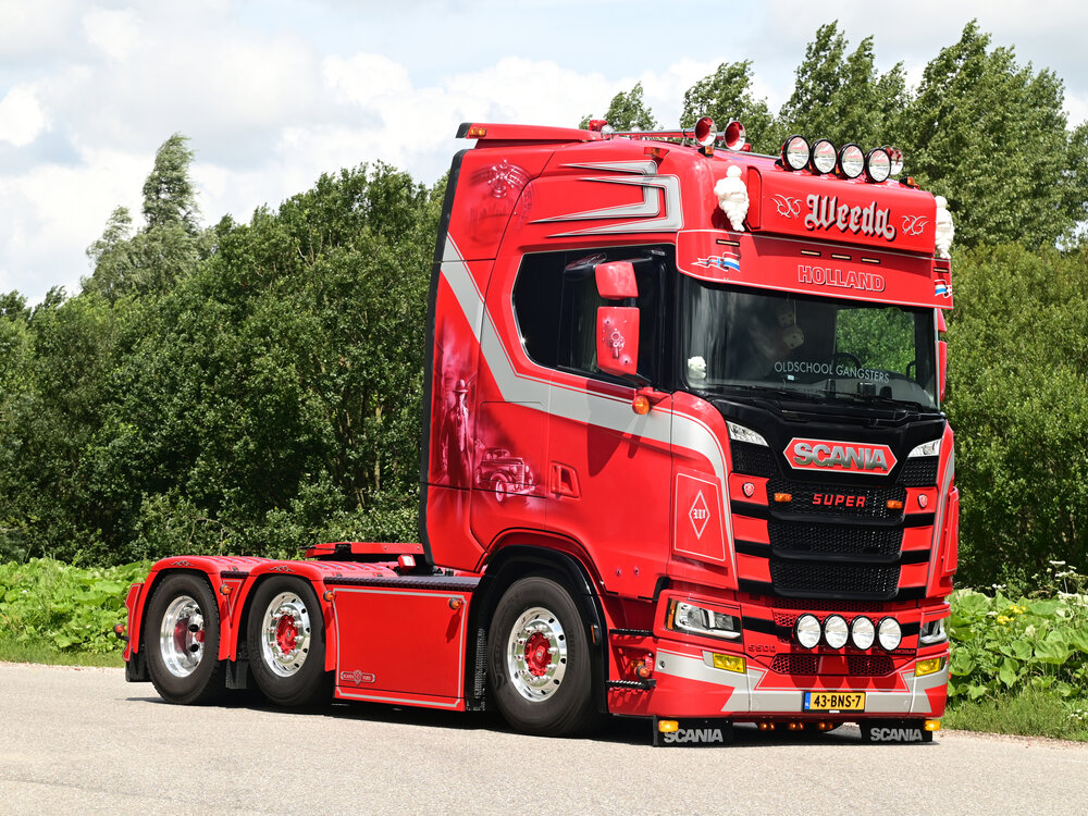 Tekno Tekno Scania NGS Highline 6x2 WEEDA "OLD SCHOOL GANGSTERS"