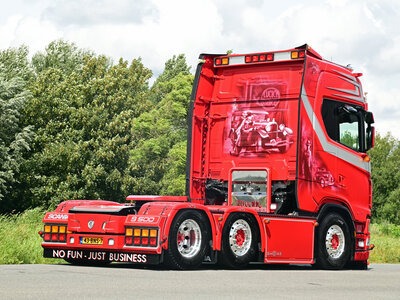 Tekno Tekno Scania NGS Highline 6x2 WEEDA "OLD SCHOOL GANGSTERS"