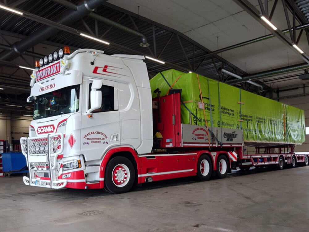 WSI WSI Scania R Highline 6x2 with 4-axle semi wheel well lowloader TRAILER CHRISTER TRANSPORT AB