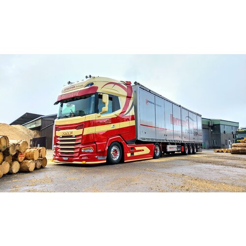 Tekno DAF XG+ met 3-assige walkingfloor oplegger INTERSPAN TSCHOPP Tekno DAF XG+ met 3-assige walkingfloor oplegger INTERSPAN TSCHOPP