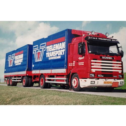 WSI WSI Scania 3-serie Streamline bakwagen met 3-as oplegger TIELEMAN WSI WSI Scania 3-serie Streamline bakwagen met 3-as oplegger TIELEMAN