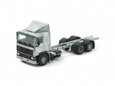 Tekno Volvo F(3th gen) Medium cab 6x2 tractor kit