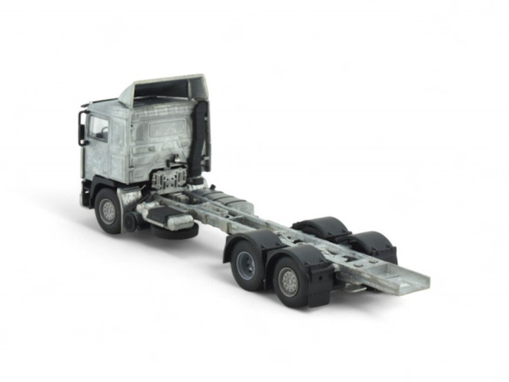 Tekno Volvo F(3th gen) Medium cab 6x2 tractor kit