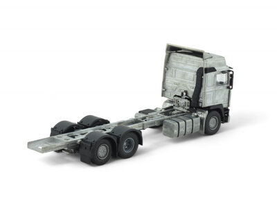 Tekno Volvo F(3th gen) Globetrotter cab MW 6x2 tractor kit