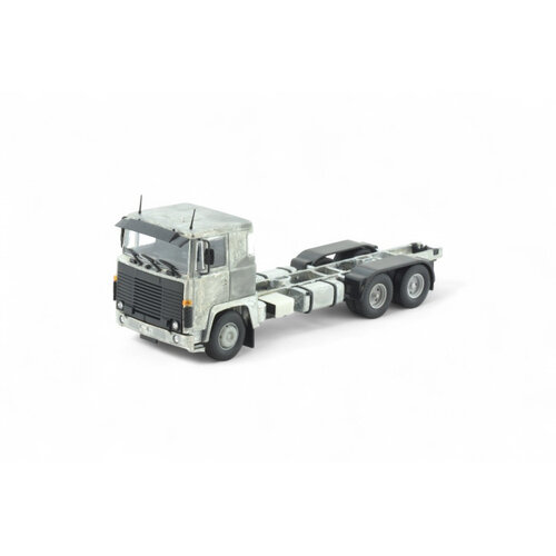 Tekno Scania 141 MW 6x2 tractor kit Tekno Scania 141 MW 6x2 tractor kit