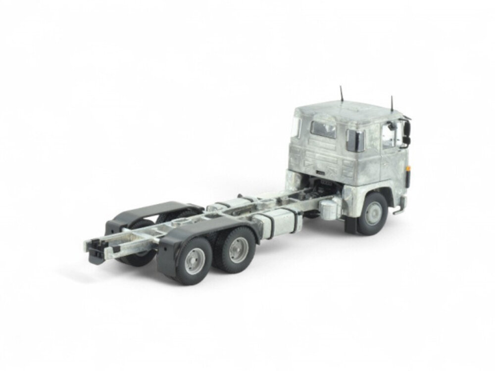 Tekno Scania 141 MW 6x2 tractor kit