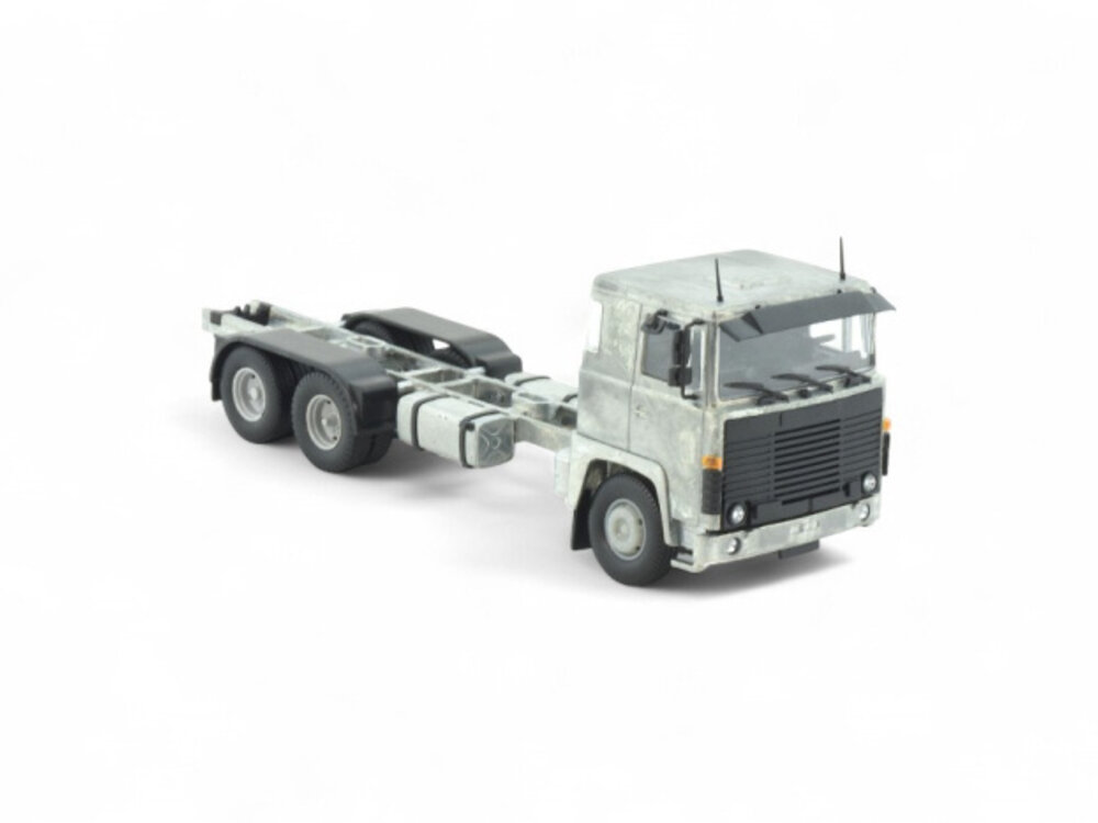 Tekno Scania 141 MW 6x2 tractor kit