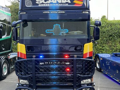 Tekno Tekno Scania 4-serie Topline 4x2 POLICE INTERCEPTOR SPAIN