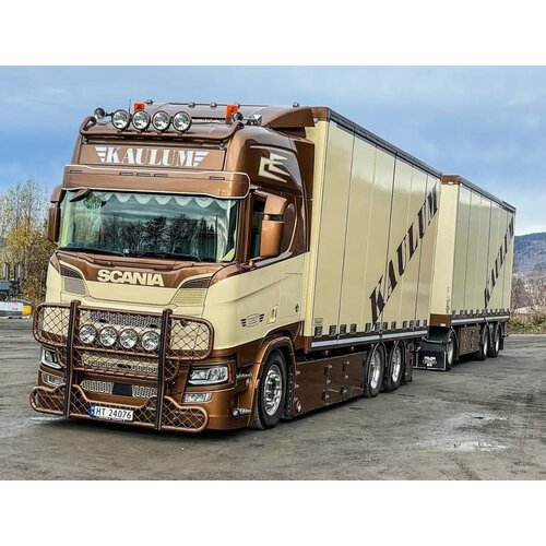 Tekno Tekno Scania NGR Highline 6x2 motorwagen met 3-assige schamelaanhanger KAULUM TRANSPORT Tekno Tekno Scania NGR Highline 6x2 motorwagen met 3-assige schamelaanhanger KAULUM TRANSPORT
