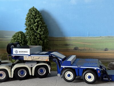 WSI WSI "EXCLUSIEF" Mercedes Actros MP5 8x4 met 4-as dieplader + 2-as dolly TWAN BIERINGS
