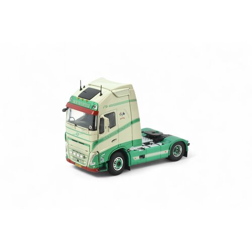 Tekno Tekno Volvo FH05 Globetrotter XL 4x2 BOUWHEER Tekno Tekno Volvo FH05 Globetrotter XL 4x2 BOUWHEER