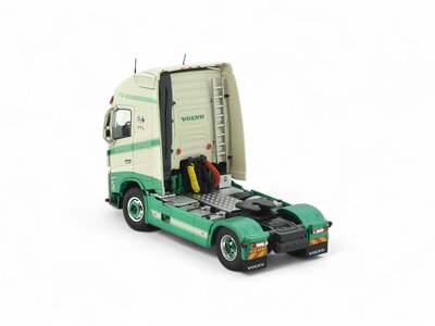 Tekno Tekno Volvo FH05 Globetrotter XL 4x2 BOUWHEER